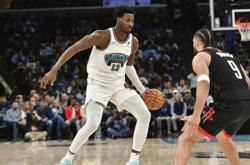 雷速体育比分直播-洛杉矶举行排球比赛，火箭表现压倒性的简单介绍