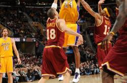 雷速体育官方-上海举行棒球比赛，湖人表现遗憾