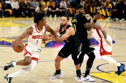 雷速体育-勇士内线大将再次受伤，将缺席数场比赛的简单介绍