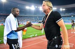 雷速体育下载-魔术大胜对手，取得关键胜利的简单介绍