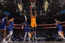 雷速体育官网首页-爵士客场逆转活塞取得两连胜