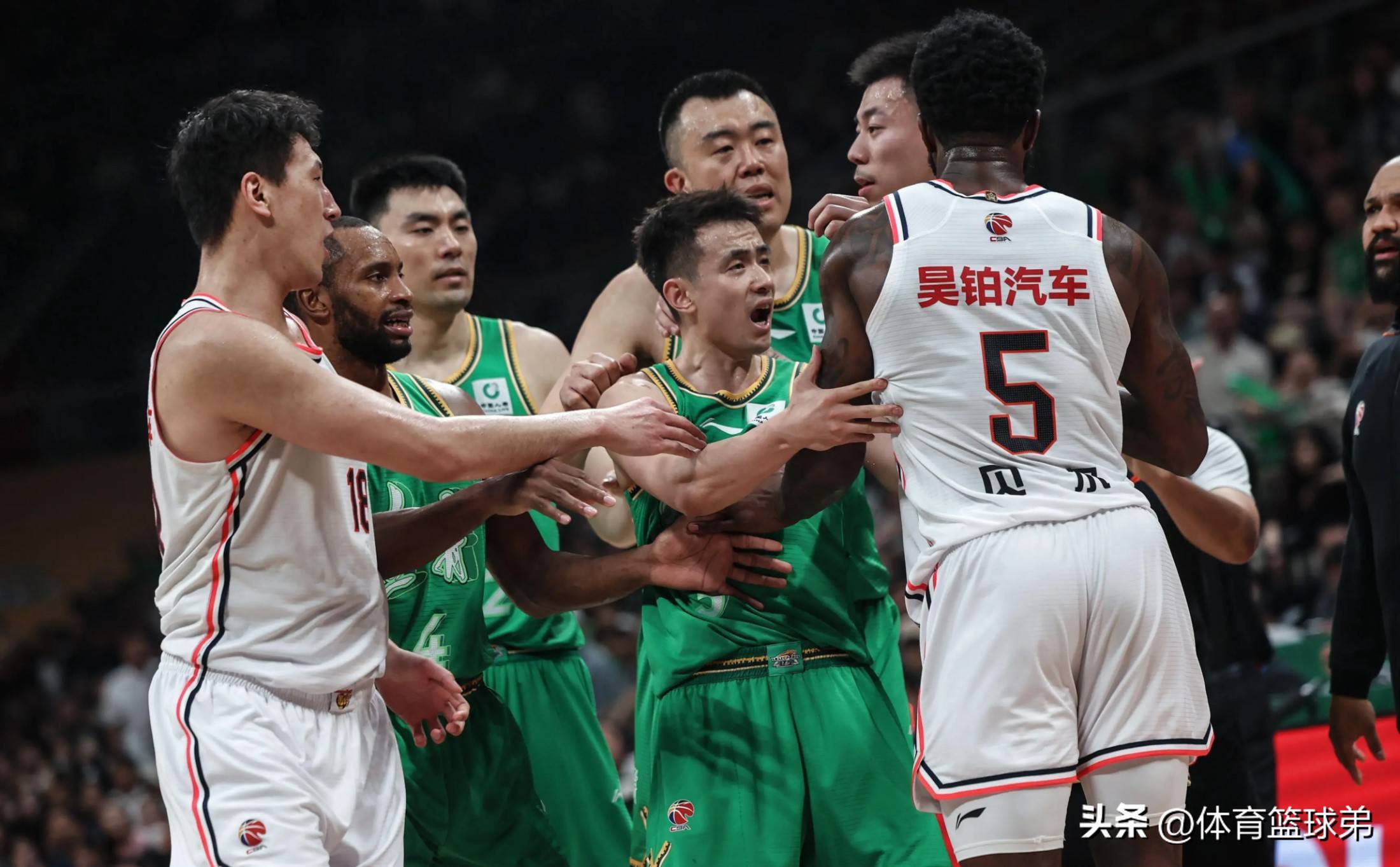 外援助力辽宁男篮大胜，反弹状态