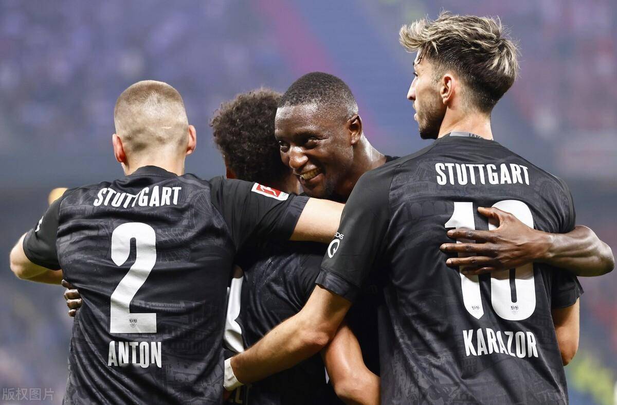 关于斯图加特客场逼平汉堡，助力保级的信息