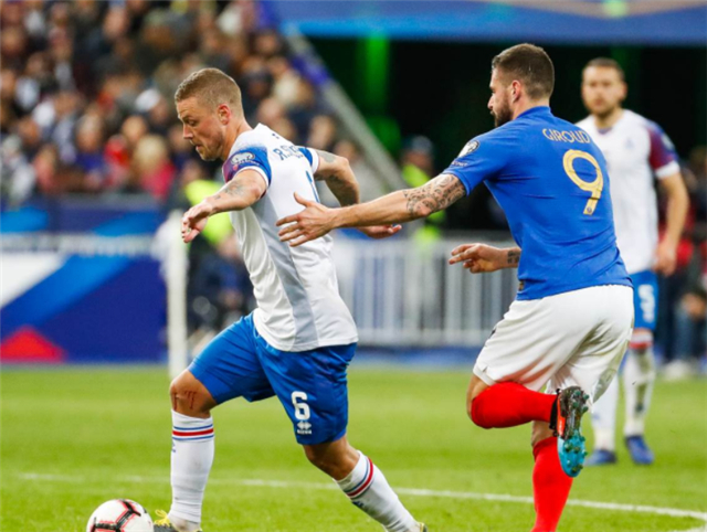 冰岛队逆转俄罗斯，小组赛晋级前景乐观的简单介绍