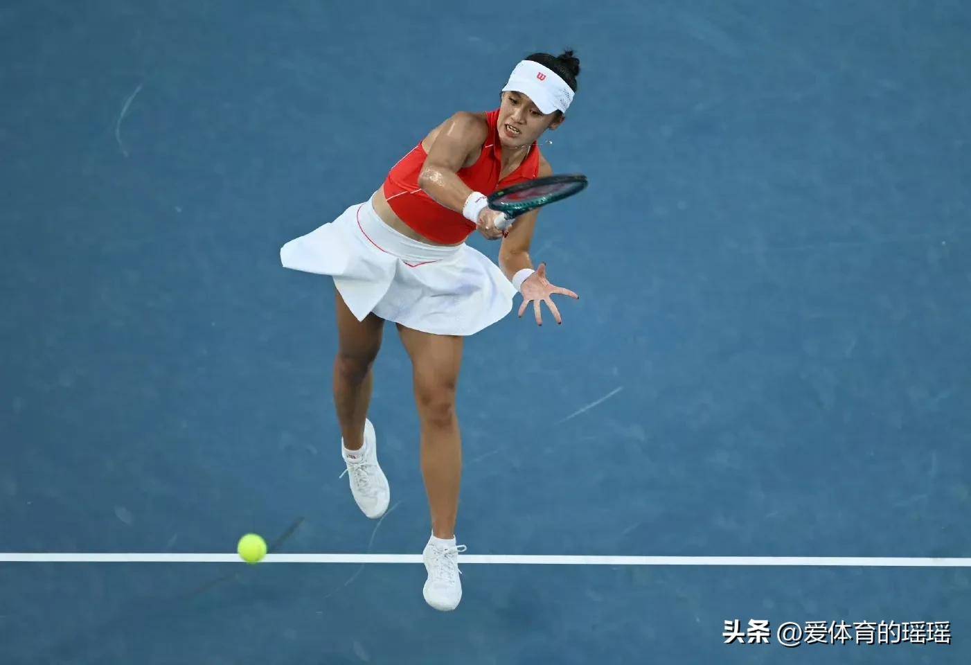 关于世界网球队险胜澳大利亚网球队，瓦林卡送出助攻的信息