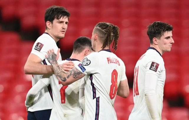 波兰横扫罗马，福登统治全场